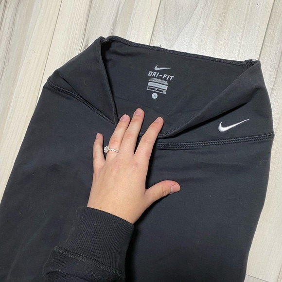 Nike dri fit leggings - Picture 2 of 2